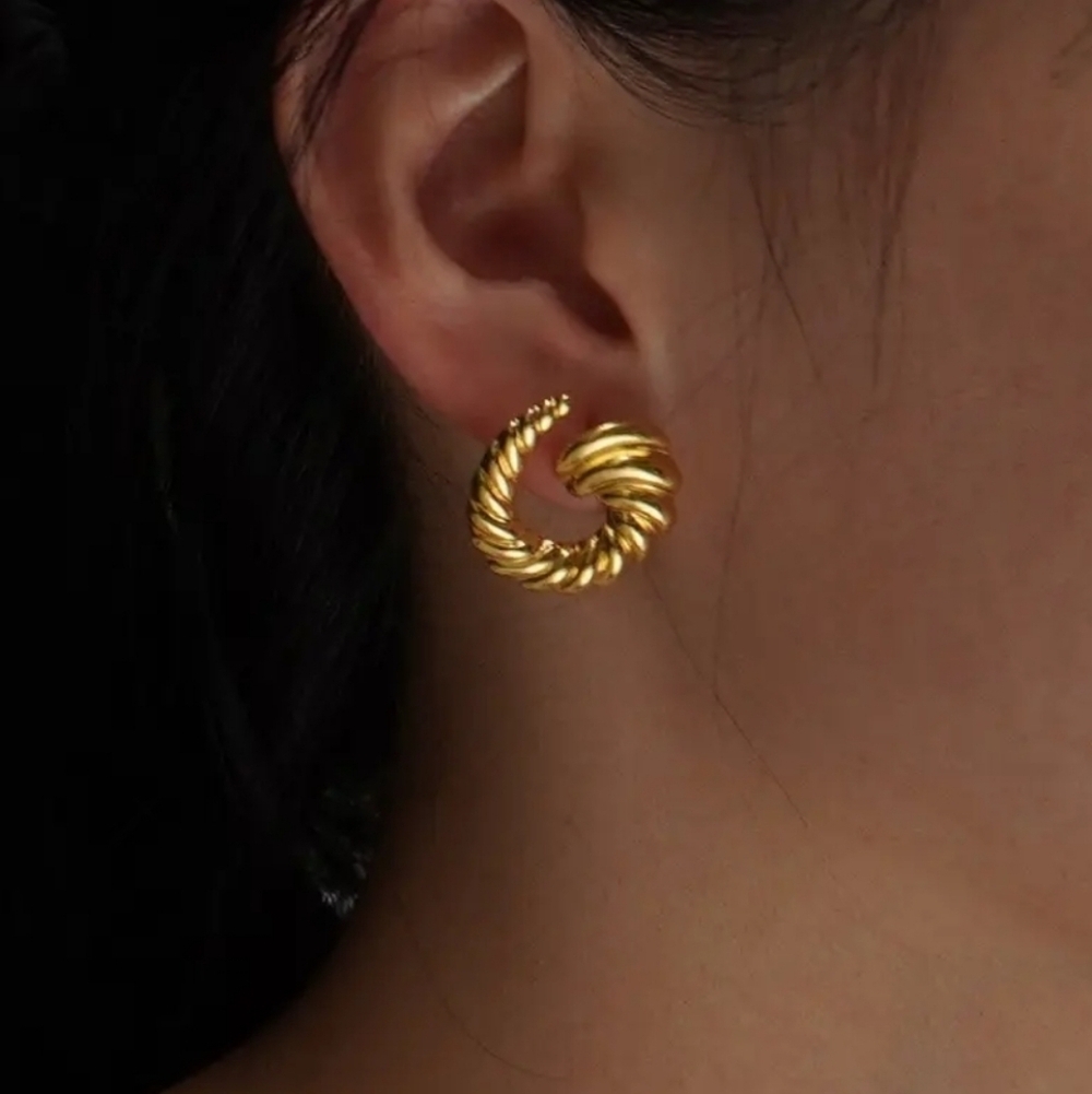 New! 18k Gold Plated Twisted Hoop Earrings